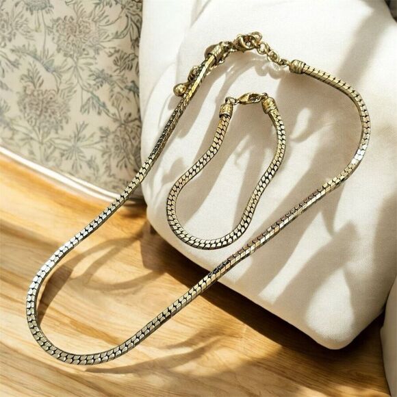 Vintage Gold Perry Lane Link Pendant Necklace Bracelet Matching Set - Picture 1 of 6